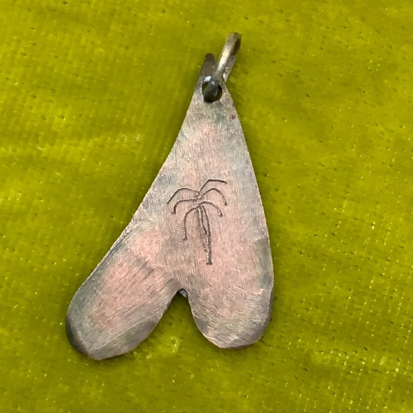 Vintage Enamel Heart Charm Hallmarked - Picture 2 of 2